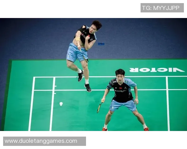 武汉羽毛球队与重庆羽毛球队赛后复盘分析力量对比与战术探讨